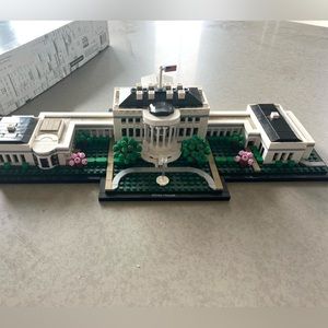 Lego set- The White House